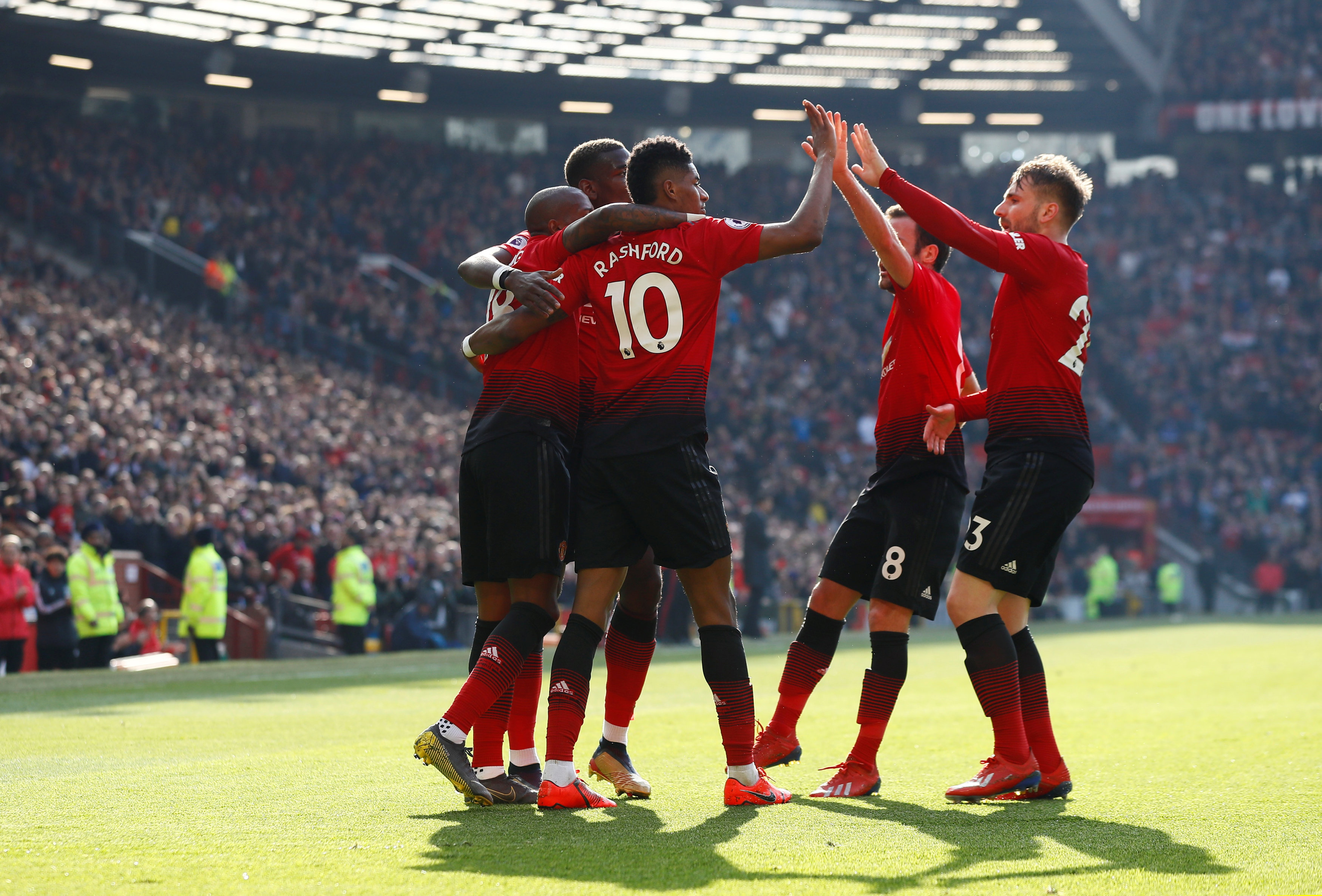 他不仅仅是 他不仅仅是